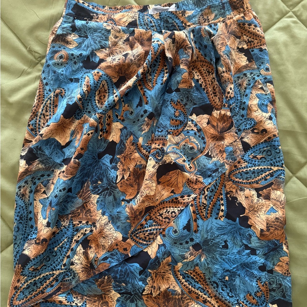 100% Silk vintage Floral Patterned Skirt